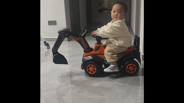 红警小08有了新玩具！武装矿车！