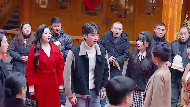 《满堂春花为谁结》震惊！林飞祠堂祭祖鞭打，反手一招“砂糖橘车神回马枪”直接就让故事“封神”看呆众人。