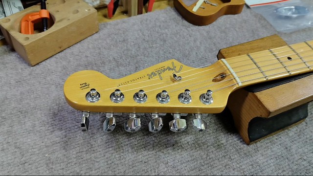 fender吉他保养品丝找平西安吉他维修