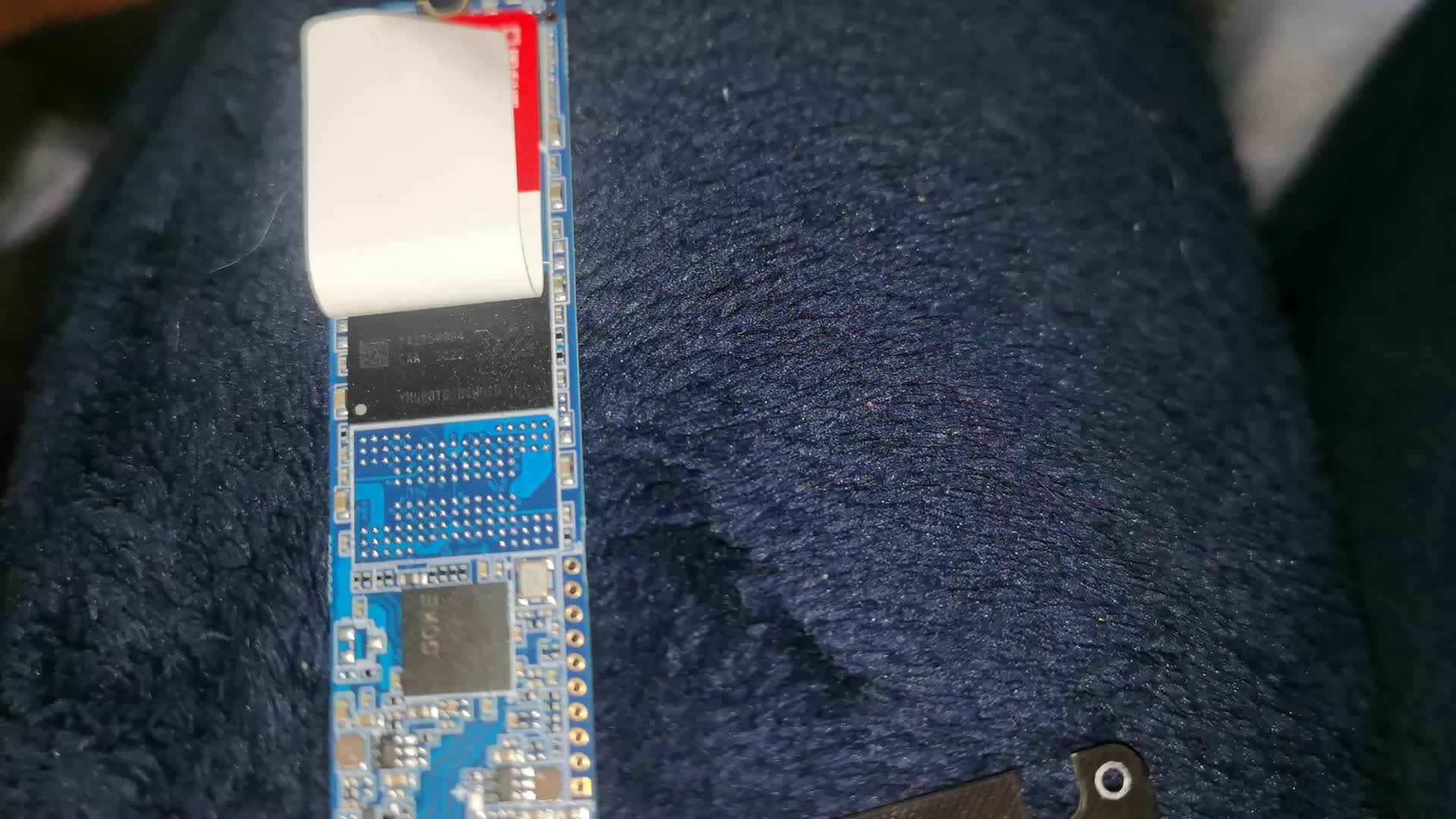 70包邮的国科微310C-Y 256G NGFF SATA固态开箱测评（GK2302LT YMTC