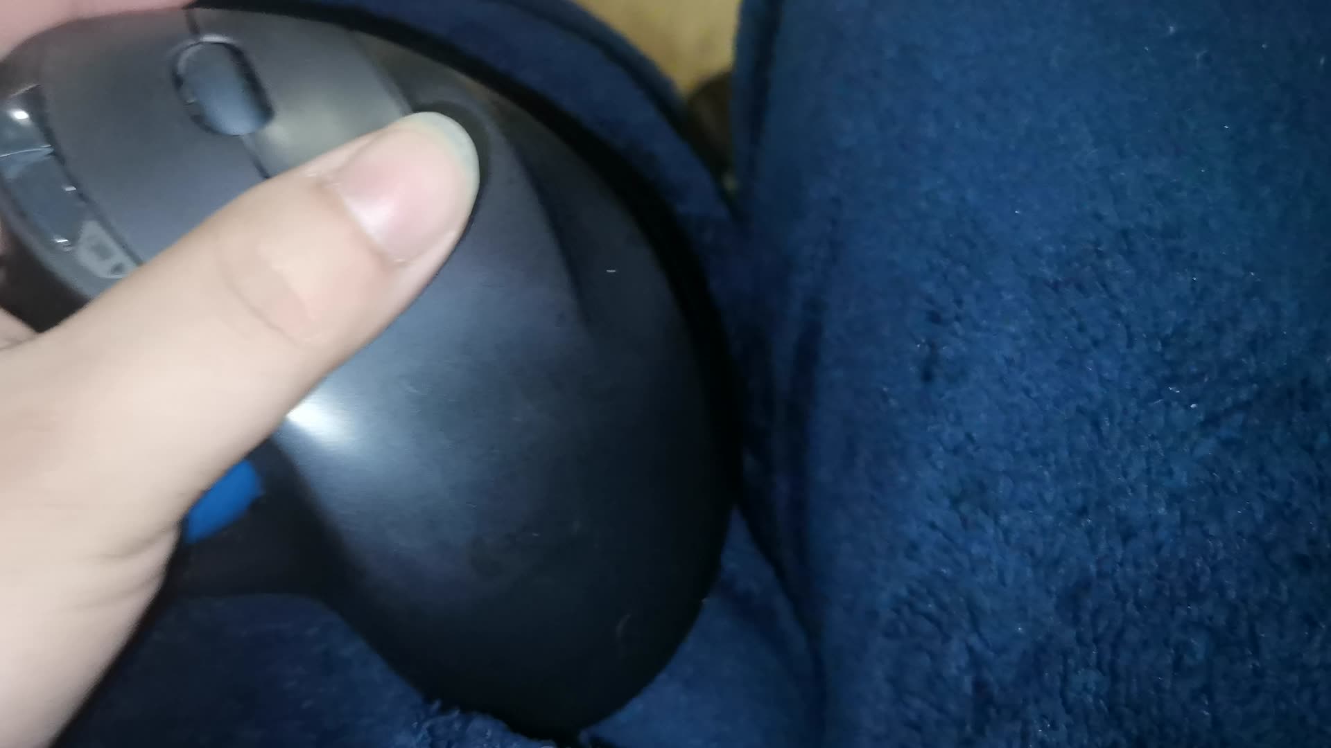 40包邮的罗技M570轨迹球鼠标带接收器开箱