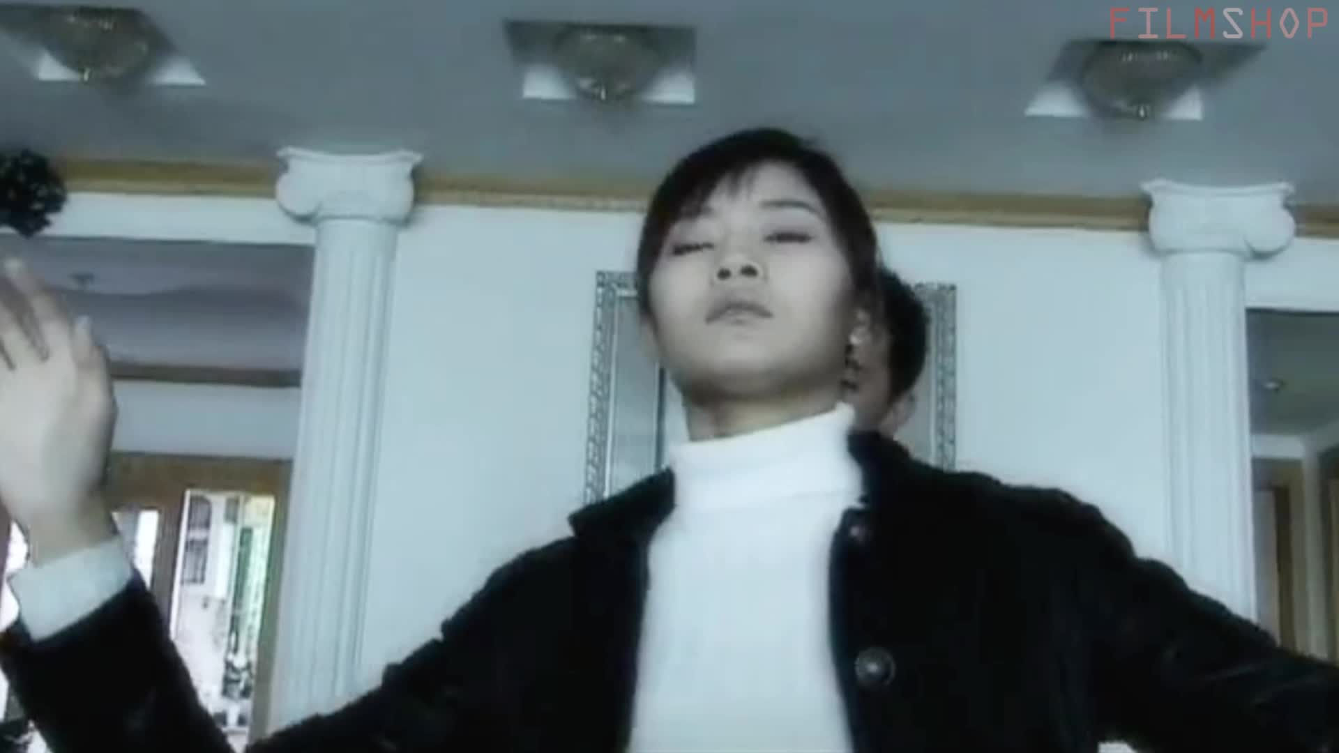 追17：小伙的诚实得到女警的信任