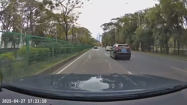 绊倒铁盒[捂脸][捂脸][捂脸]