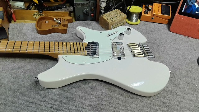 chillman电吉他维修调试