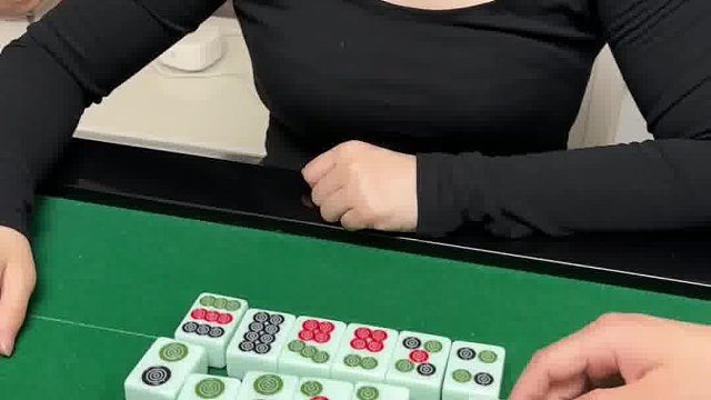 这牌四筒难道真的炸胡吗？