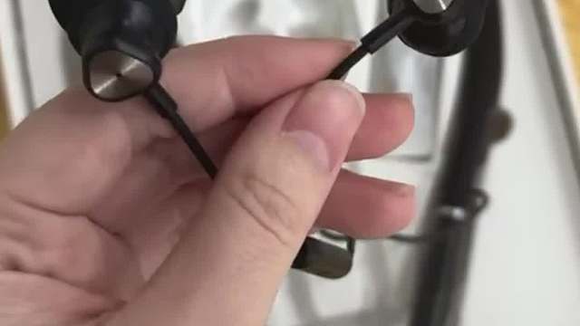 骨传导和入耳式助听器哪种类型好？讯飞怎么样？助听器推荐好评榜