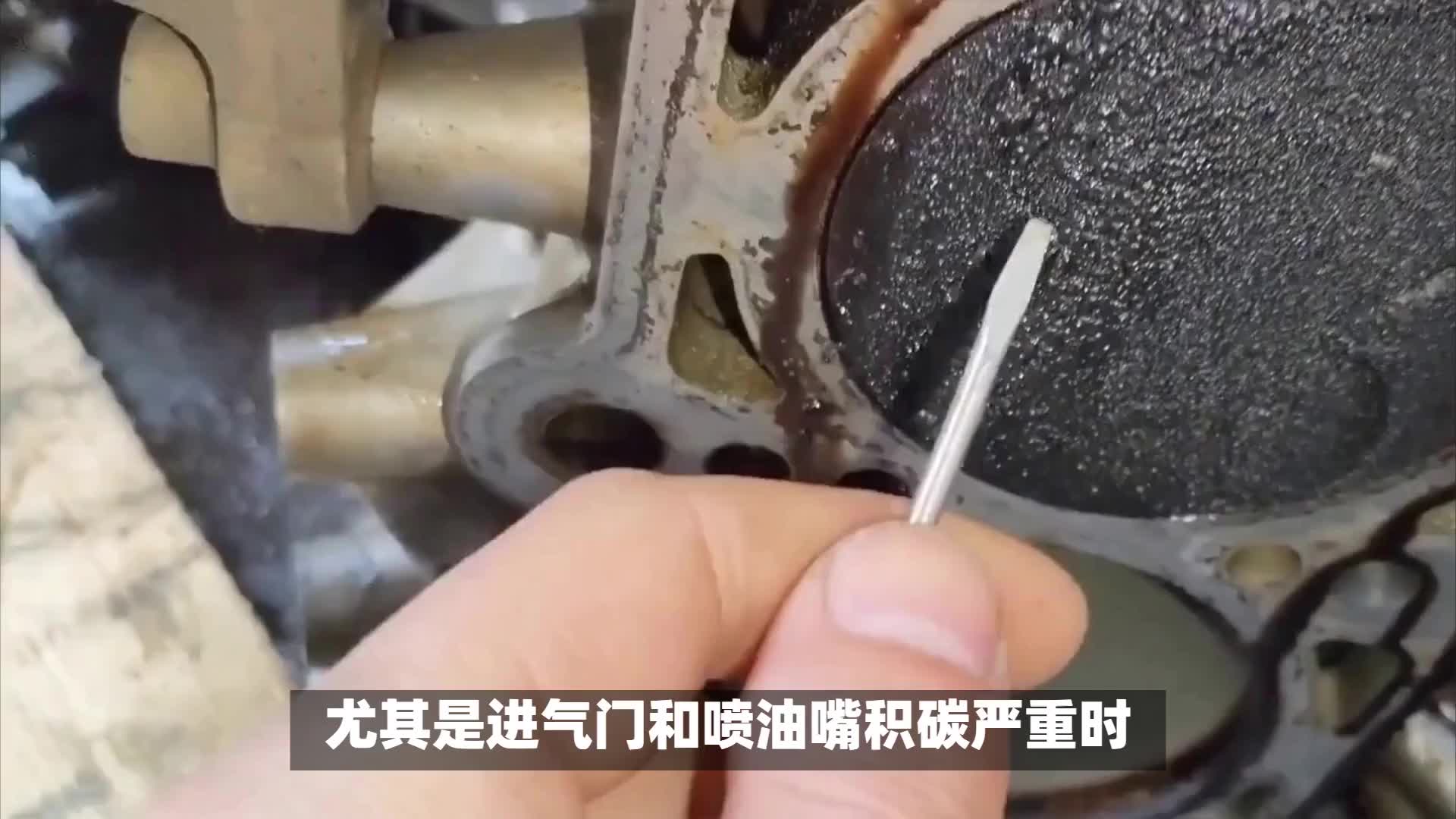 汽车排气管冒蓝烟的背后：从烧机油到涡轮故障的全面解析