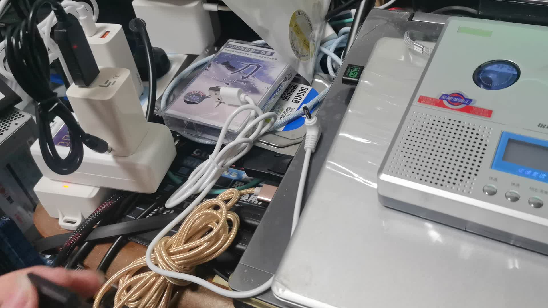 磁带复读机进口机芯与国产方案在不同输入电压下的效果对比