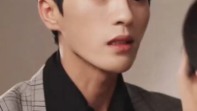 爱意成碑--七年深情喂了狗！她撞破暧昧，他竟说：“玩玩而已，你别闹”。