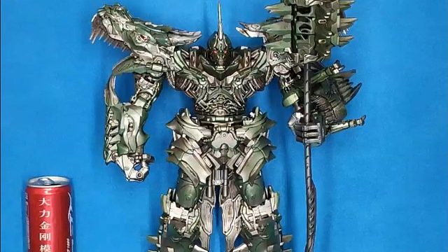 黑曼巴LS05钢锁，机器恐龙队长，变形为霸王龙。