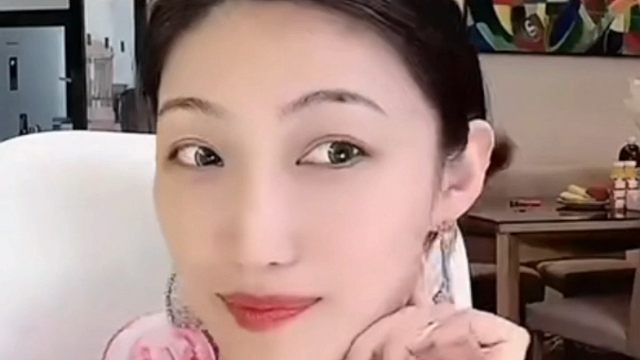 【曲曲】女人容易被男人的光环迷惑、有光环的女人也可以学起来让男人上头：我34岁围城内有娃、他是围城内