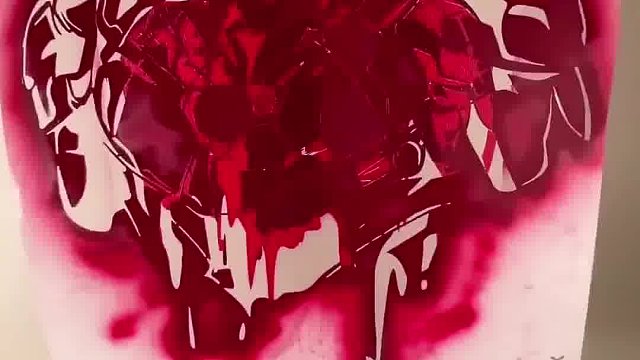 你敢相信吗，男人竟在天花板上画他，太震惊了