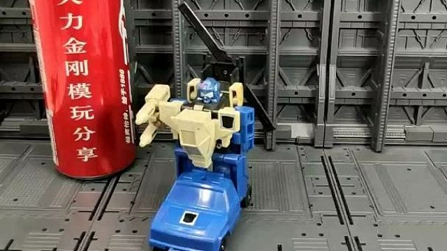 G1圈套，霸天虎成员，变形为AH-64阿帕奇武装直升机和福特F-150重型越野车，1987年出品。