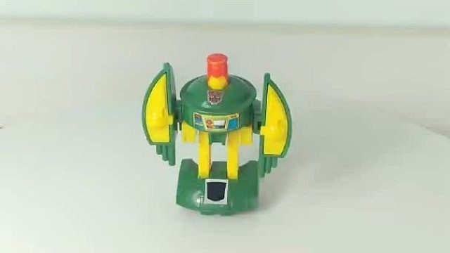 G1宇宙飞碟，汽车人成员，变形为UFO，1985年出品。