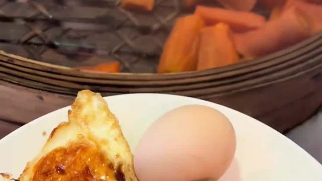 超大蒸笼里面的小食物很可爱