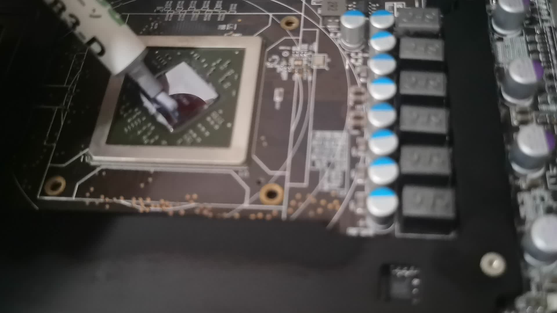 【图吧日常】HD7850 2G HAWK拆机清灰换硅脂（水洗散热器）