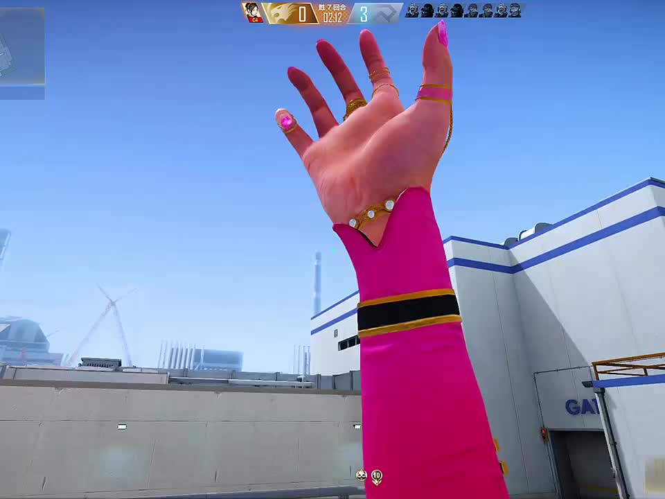 活着需要一点耐心，活得久，才能站在山头，欣赏自己走过的崎岖山路