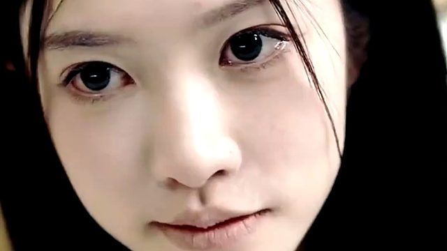 他从不碰她，直到离婚后，看到她解封了的朋友圈，他彻底疯了…