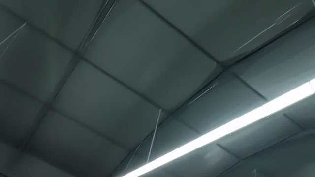 人在家中坐，球技心中涨