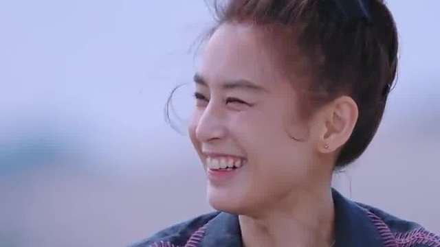 小时候托举，长大了托底