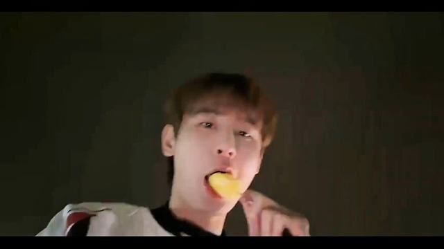 mini当爸了就是不一样，现在说话都像幼教这个杨涛几岁了呢​​​