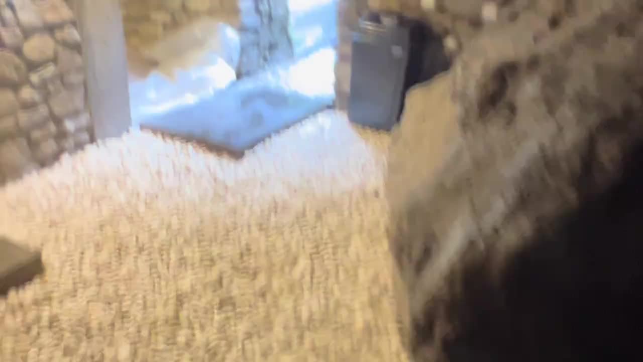 被央视地理中国评为吉尼斯记录天然温泉 规模庞大，几时到瀑布温度40多度环境优美，空气良好#探险中国毛