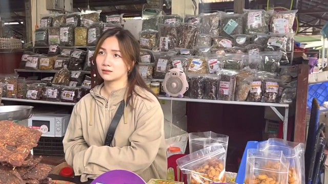 去越南市场买美食请美女吃（上集）