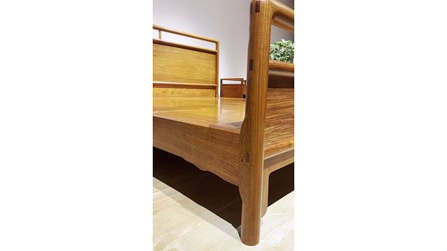 宋韵极简骨架，雅致天成#红木家具[话题]# #宋式美学[话题]#