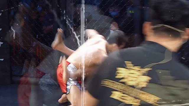 龙三格斗环球拳王巡回赛