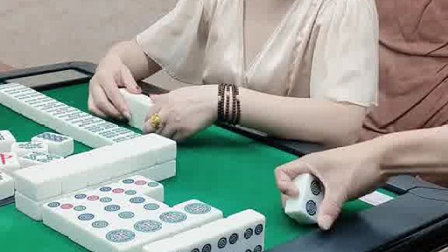 哦吼！武汉卡五星高手。这四筒你舍得杠吗？