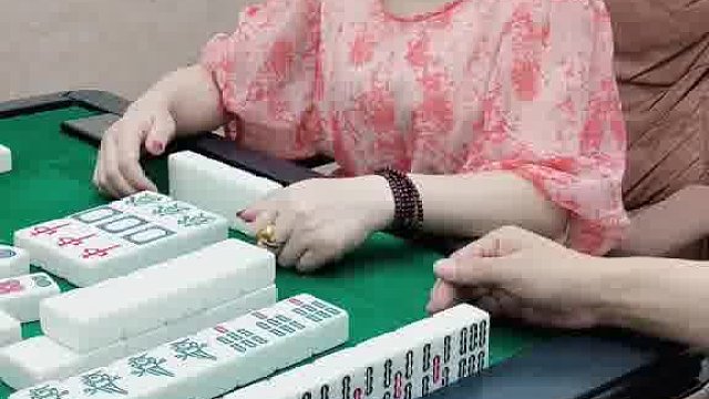 哦吼！列小姐姐带运气。借火马上杠开呢！