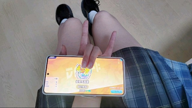 泪水打湿充电线