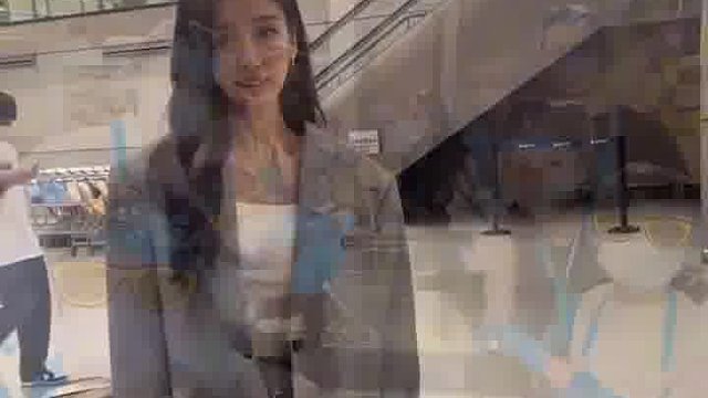 Angelababy带小海绵做爱心餐