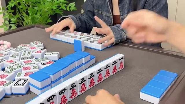 你的牌前后放啊