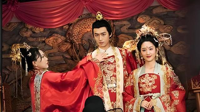 权力之巅的忧虑！男女皇帝皆惧位高权重大臣及伴侣？