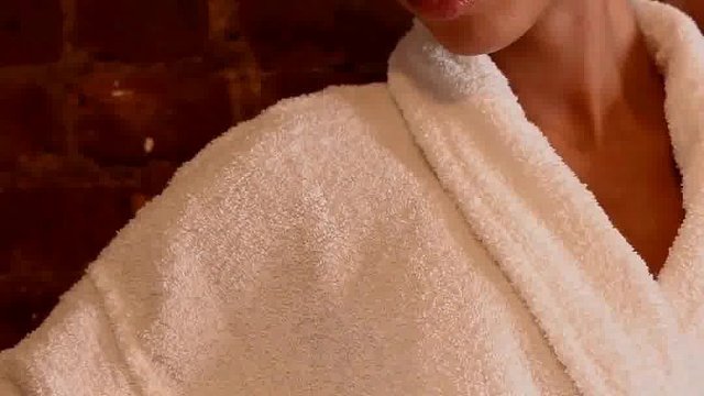 以前，我总感觉很压抑，总想彻底放开，做最真实的自己