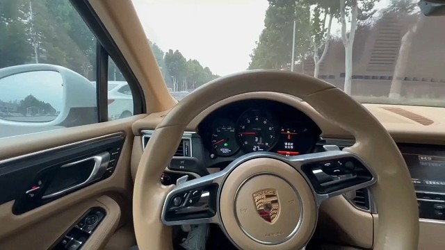 时间渐渐的带走了年少轻狂 也慢慢沉淀了冷暖自知