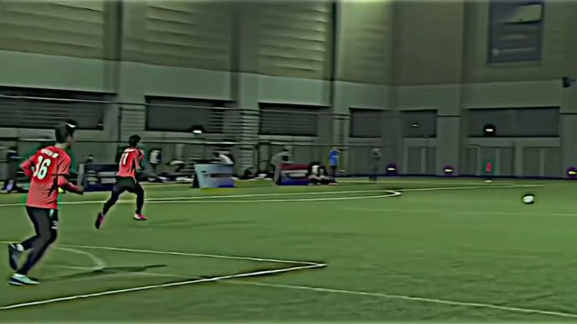 缠斗、预判、出脚！太贵了！17岁# 亚马尔 身价升至2亿欧