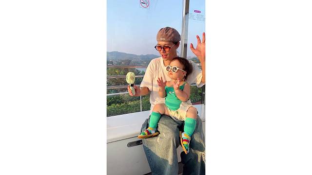 辞职带娃。今天的露兮有点不一样了