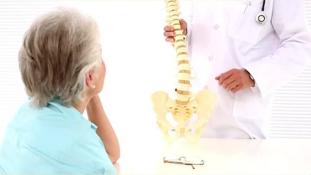 中医治疗脊髓炎