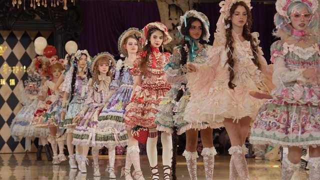 【18+1岁的梦幻旅行·第一站——永不落幕的少女史诗】第二幕 秀场视频（纯享版）