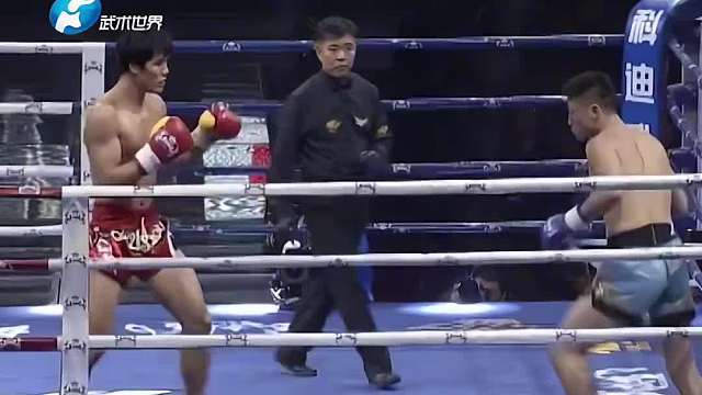 日本选手嘲讽死神方便，结果被一脚踹到跪地，祈求方便下手轻点