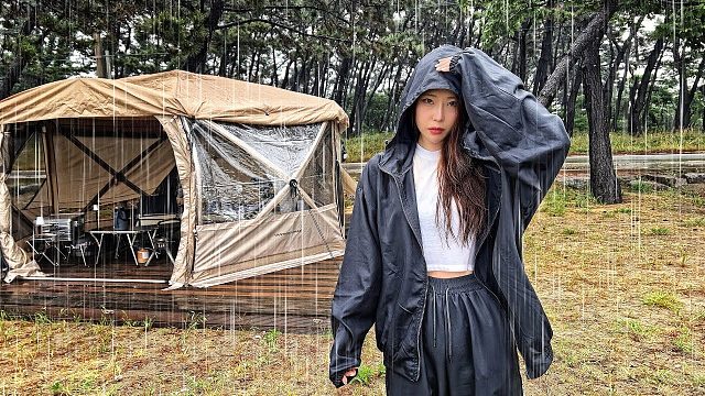 大雨天在帐篷里住了一晚