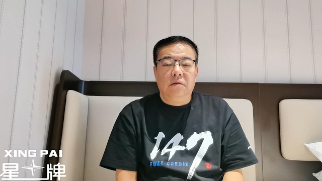 老张希金斯的自我救赎