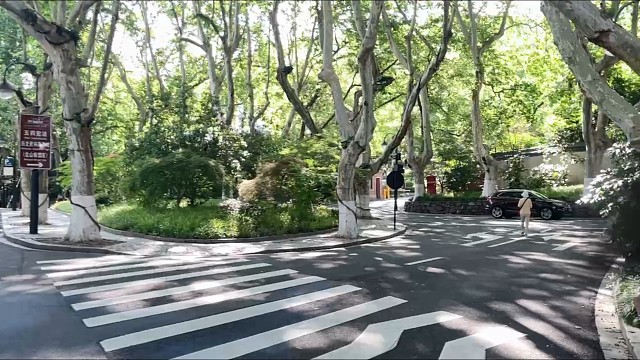 2017唯一一次西湖边过夜车位