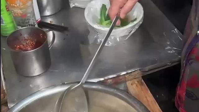 下雨天也要来吃的敲馄饨，温州人的回忆应该都有吧？。。。