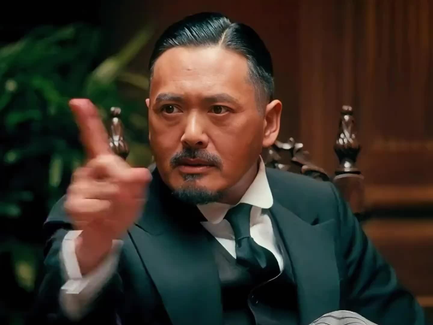 面对拱了自家白菜的猪，父母是有点阴阳怪气在身上的