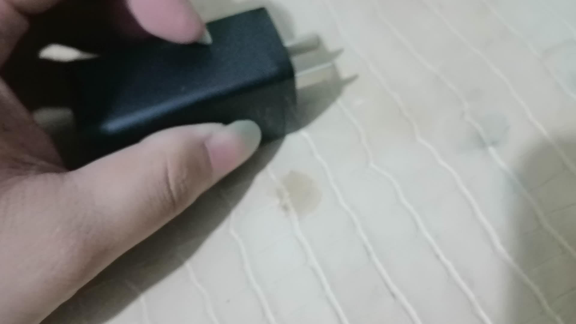 35包邮的倍思GAN3 Lite 67W口红头氮化镓充电器开箱