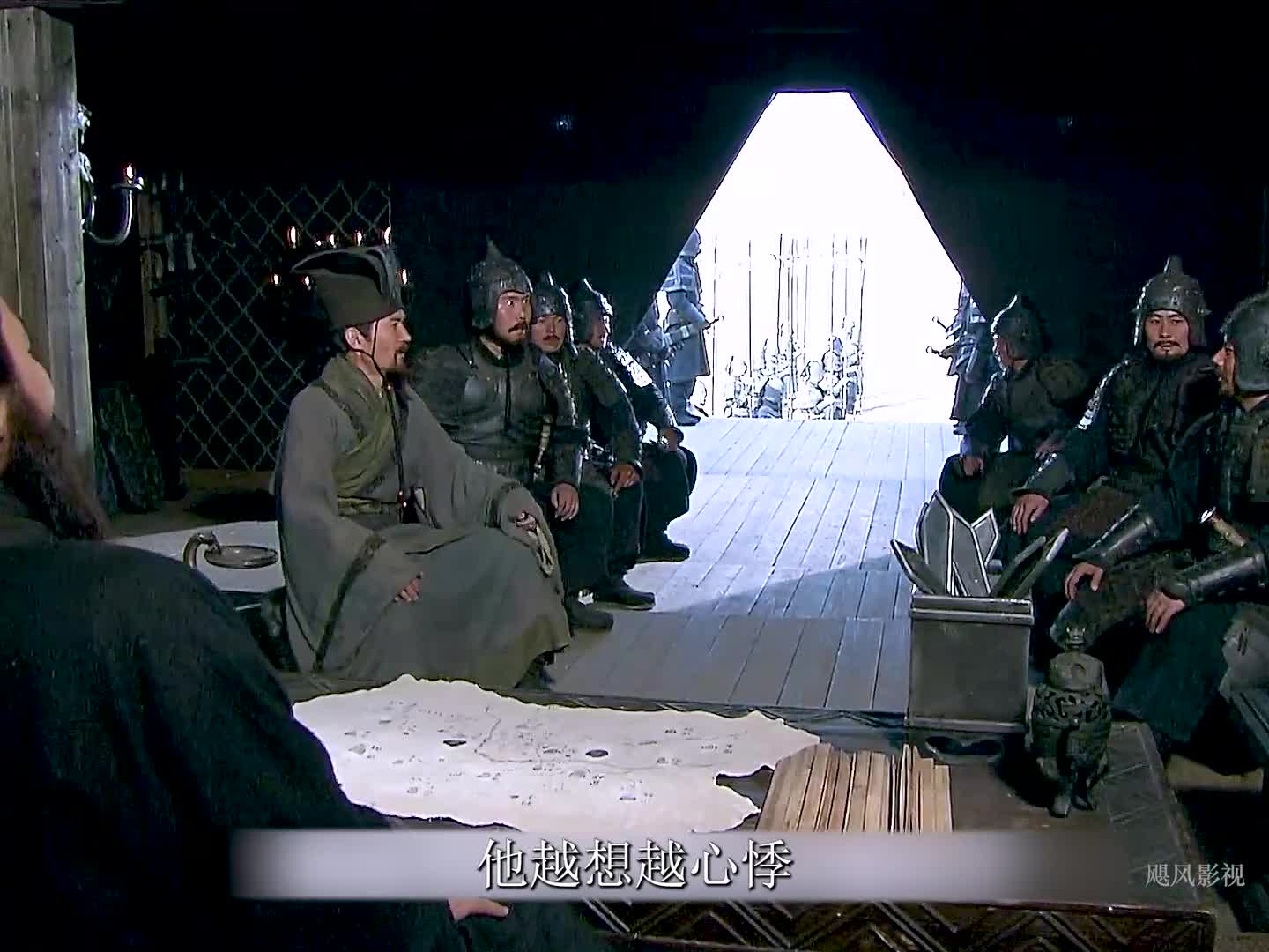 马超夜袭曹营焚烧辎重 曹操道尽途穷在战马超！