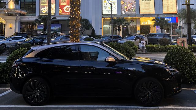 问界m5的四次改色